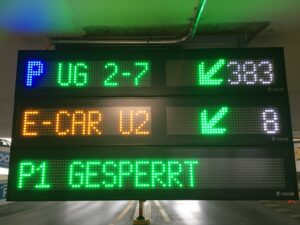 Saas-Fee Parkhaus Parkleitdisplay Saas-Fee Parkhaus Parkleitdisplay