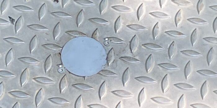 Kunststoffabdeckung kann Abhilfe für die reduzierte Signalübertragung sein